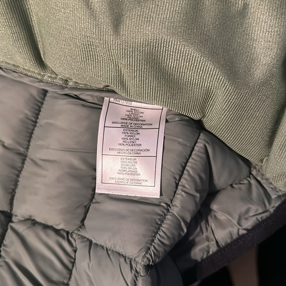 Reebok Women Jacket - Packable Quilted Puffer Coat - Casual Jacket for Women - Picture 7 of 10